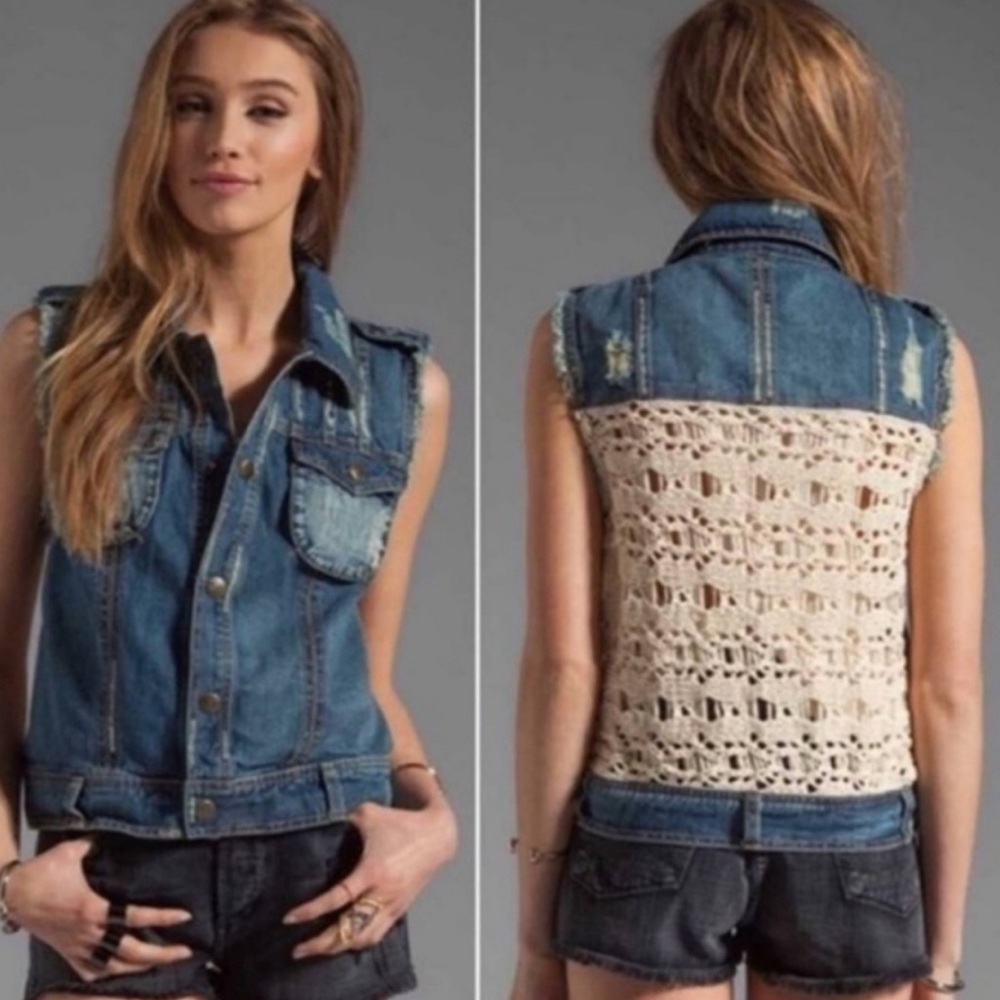 Free People BoHo, macramé, cargo, distressed, jean vest size small